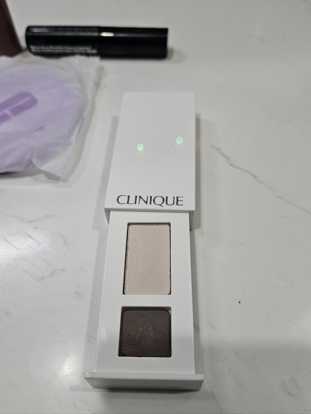 CLINIQUE Essentials Set - Picture 3 of 5